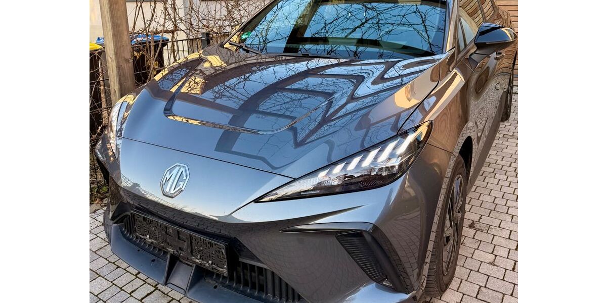 MG 4 19.600 km 18.550 &euro; Markkleeberg 04416