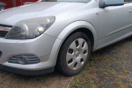 Opel Astra 150.000 km 2.499 € Leipzig 04288