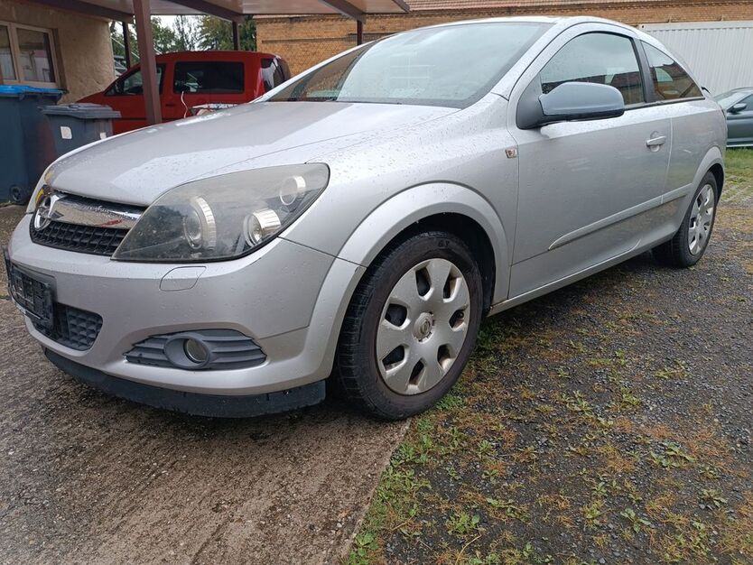 Opel Astra 150.000 km 2.499 € Leipzig 04288