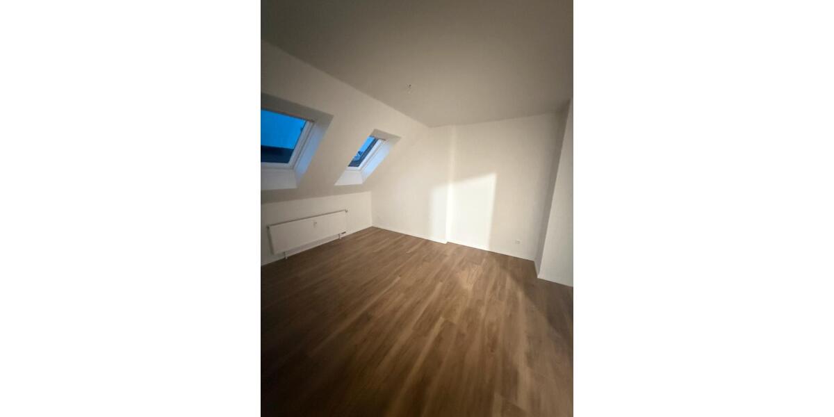 Dachgeschoßwohnung Leipzig Südost - 2 Zimmer, 58 m&sup2;, 779&euro; | Angebot:25960569