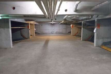Duplex-Tiefgaragenstellplatz Kleiststr. 4