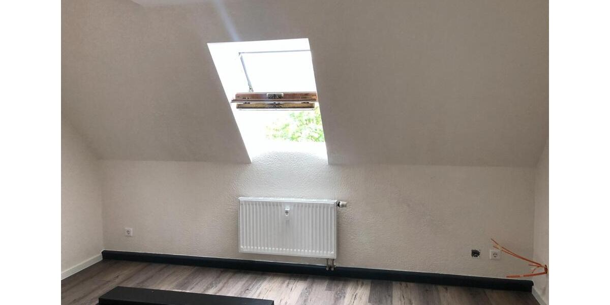 Dachgeschoßwohnung Wurzen - 3 Zimmer, 80 m&sup2;, 119.000&euro; | Angebot:27023025