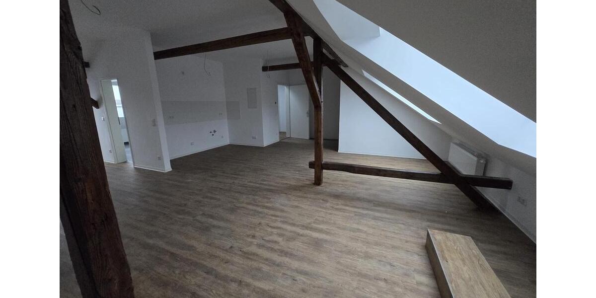 Dachgeschoßwohnung Leipzig Nordost - 2 Zimmer, 79 m&sup2;, 599&euro; | Angebot:25697163