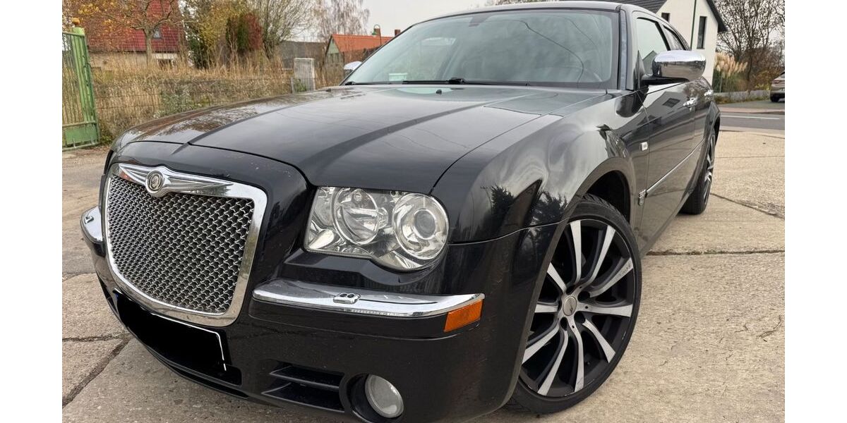 Chrysler 300C 254.895 km 6.980 € Ermlitz 06258