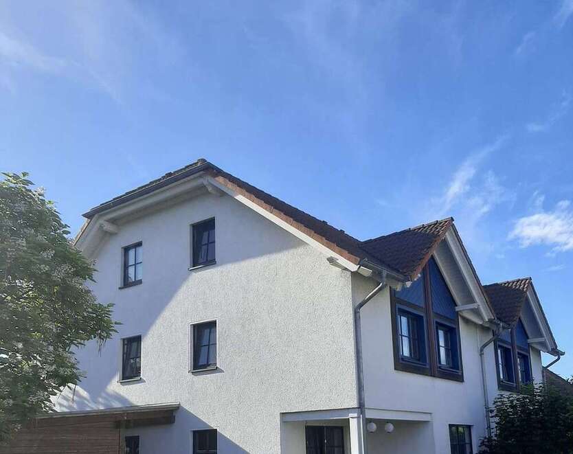 Haus zum Mieten in Halle 1.900 € 186 m²