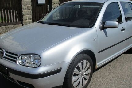VW Golf 180.000 km 950 &euro; Naunhof 04683