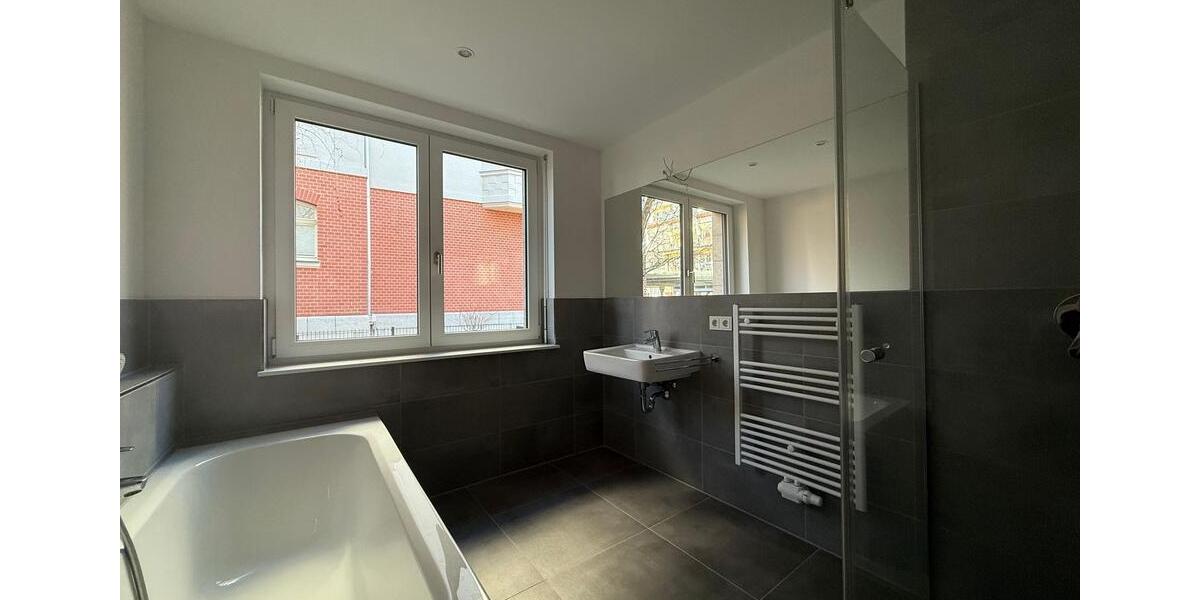 Erdgeschoßwohnung Leipzig Altwest - 3 Zimmer, 106 m&sup2;, 1.829&euro; | Angebot:25307847