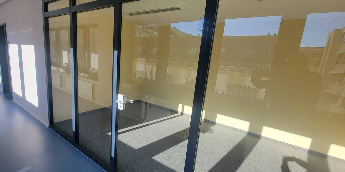 980 m² große BüroPraxisfläche in Zentrumsnähe 2 zimmer