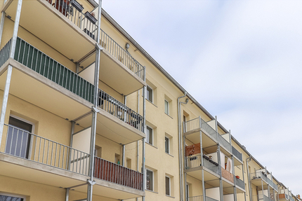 EUTRITZSCH + 2 RAUM MIETWOHNUNG + BALKON + AB SOFORT 2 zimmer