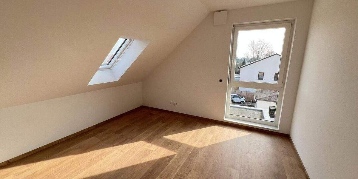 Doppelhaushälfte Leipzig Burghausen-Rückmarsdorf - 6 Zimmer, 158 m&sup2;, 2.675&euro; | Angebot:25775599