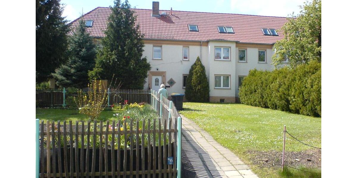 Etagenwohnung Borna - 2.5 Zimmer, 61 m&sup2;, 396&euro; | Angebot:27631256