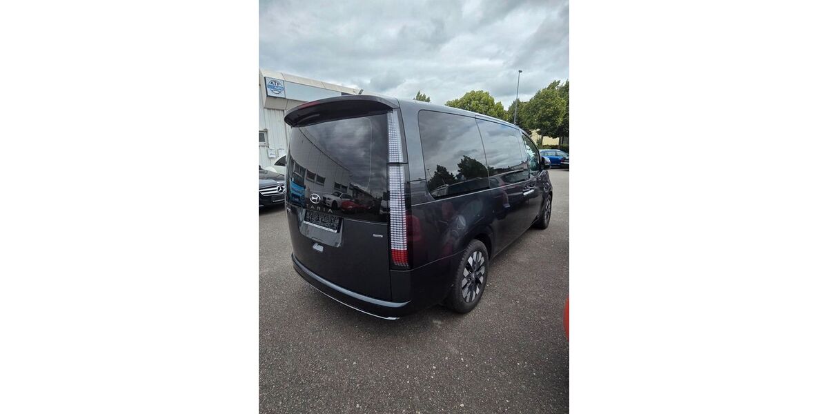 Hyundai STARIA 68.000 km 33.500 &euro; leipzig 04318