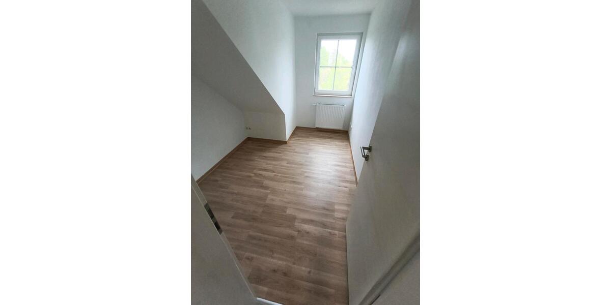 Dachgeschoßwohnung Leipzig Ost - 4 Zimmer, 100 m&sup2;, 325.000&euro; | Angebot:26854340