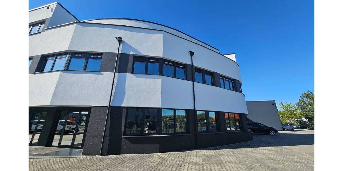 Moderne Gewerbefläche mit Büro + Lager, Freifläche + SP möglich zimmer