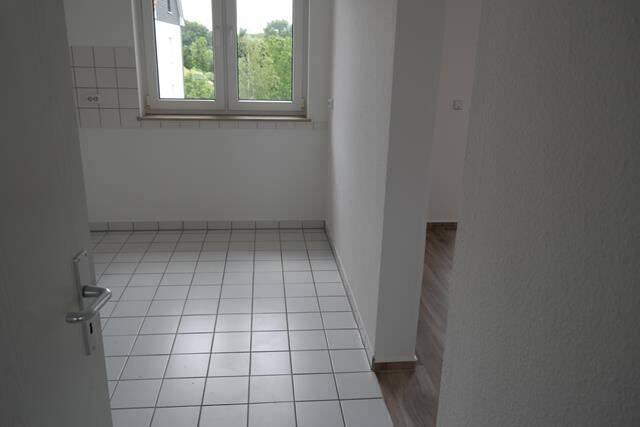 Etagenwohnung Leuna - 3 Zimmer, 70 m&sup2;, 109.000&euro; | Angebot:26473173