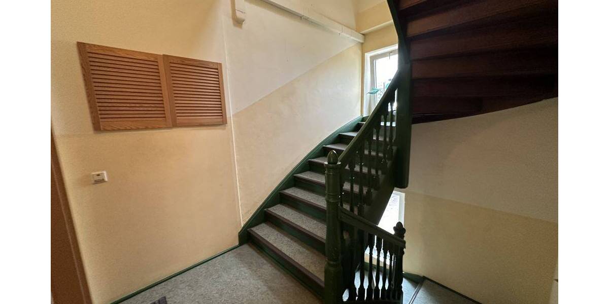 Etagenwohnung Lützen - 4 Zimmer, 120 m&sup2;, 900&euro; | Angebot:26797660