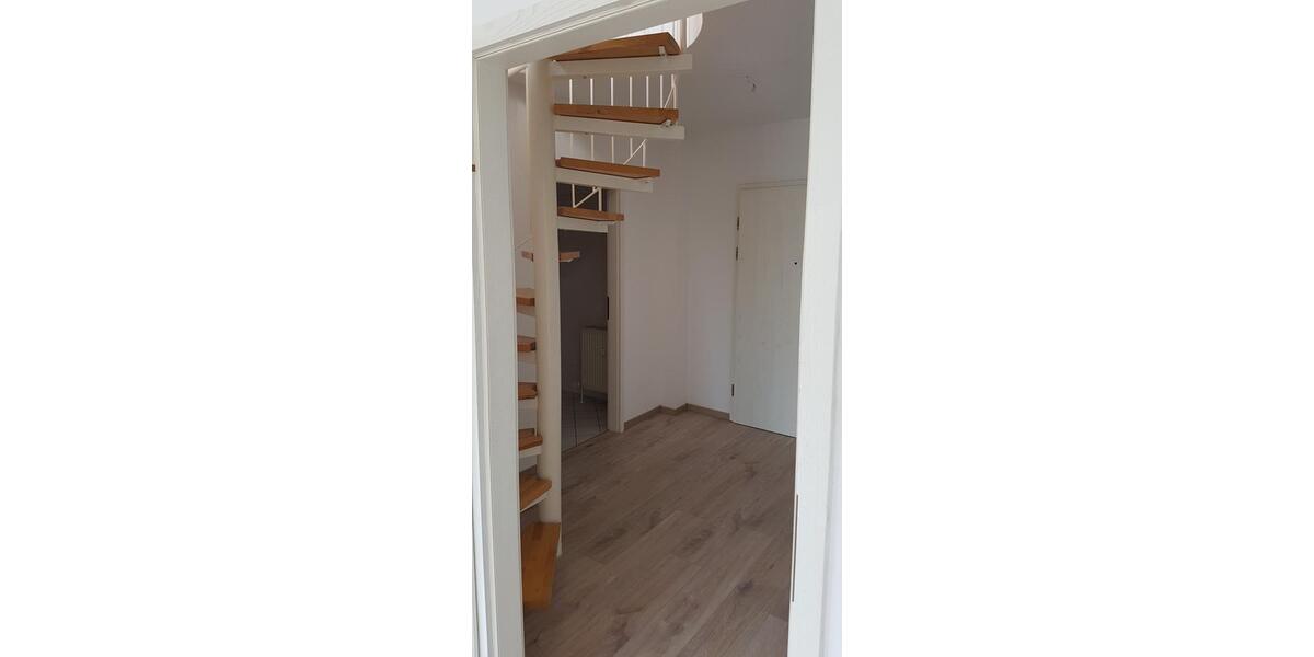 MACHERN MAISONETTE 2 ZIMMER mit offener Küche BALKON AB SOFORT 2 zimmer
