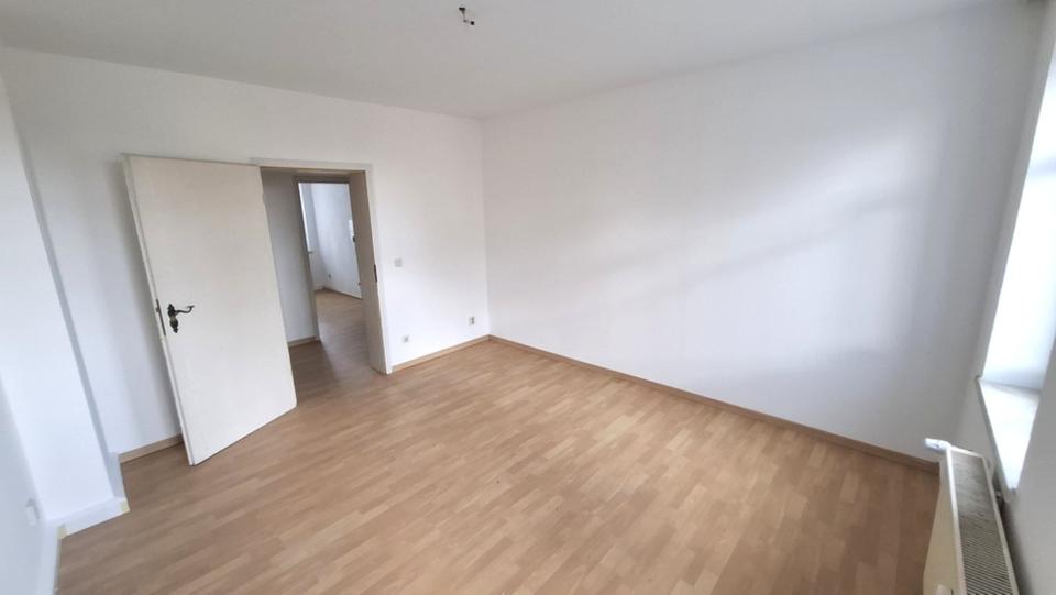 Freundliche, frisch renovierte 3-Zi.-Whg. an den Gärten 3 zimmer