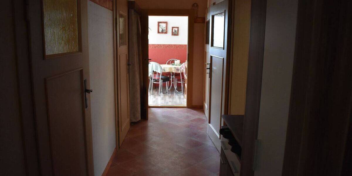 Mehrfamilienhaus, Wohnhaus Grimma - 9 Zimmer, 206 m&sup2;, 299.000&euro; | Angebot:25682184