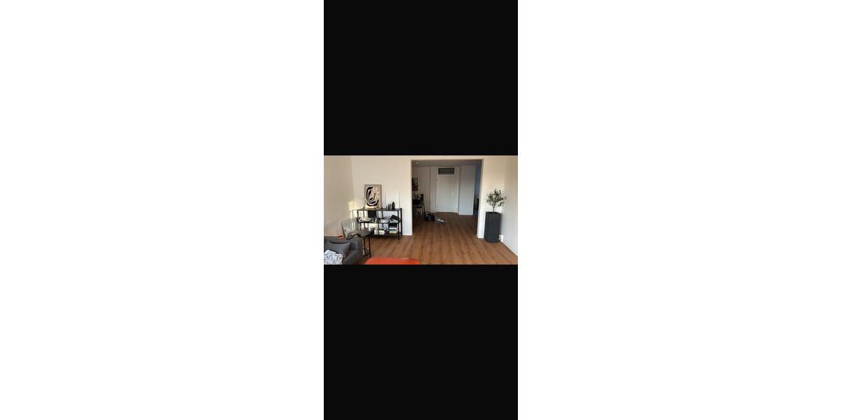 Dachgeschoßwohnung Leipzig Südost - 2.5 Zimmer, 80 m&sup2;, 950&euro; | Angebot:26373819