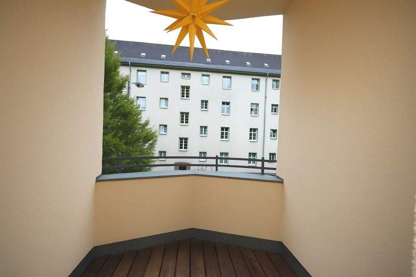 3-Zi-WE mit Loggia, Aufzug & Stellplatz 3 zimmer