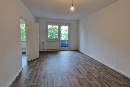 Wohnung Leipzig Lausen-Grünau - 3 Zimmer, 69 m&sup2;, 534&euro; | Angebot:26543963