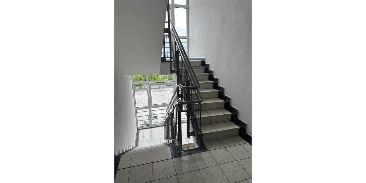 ++Frisch Sanierte Familienwohnung mit Aufzug++ 4 zimmer