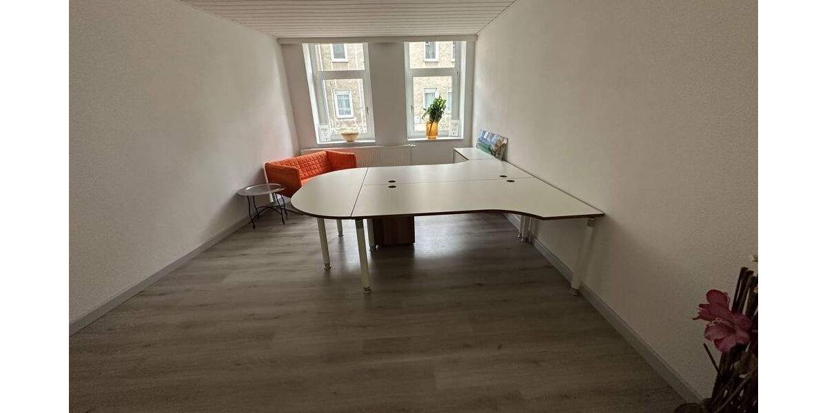 Etagenwohnung Lützen - 4 Zimmer, 110 m&sup2;, 850&euro; | Angebot:25689034