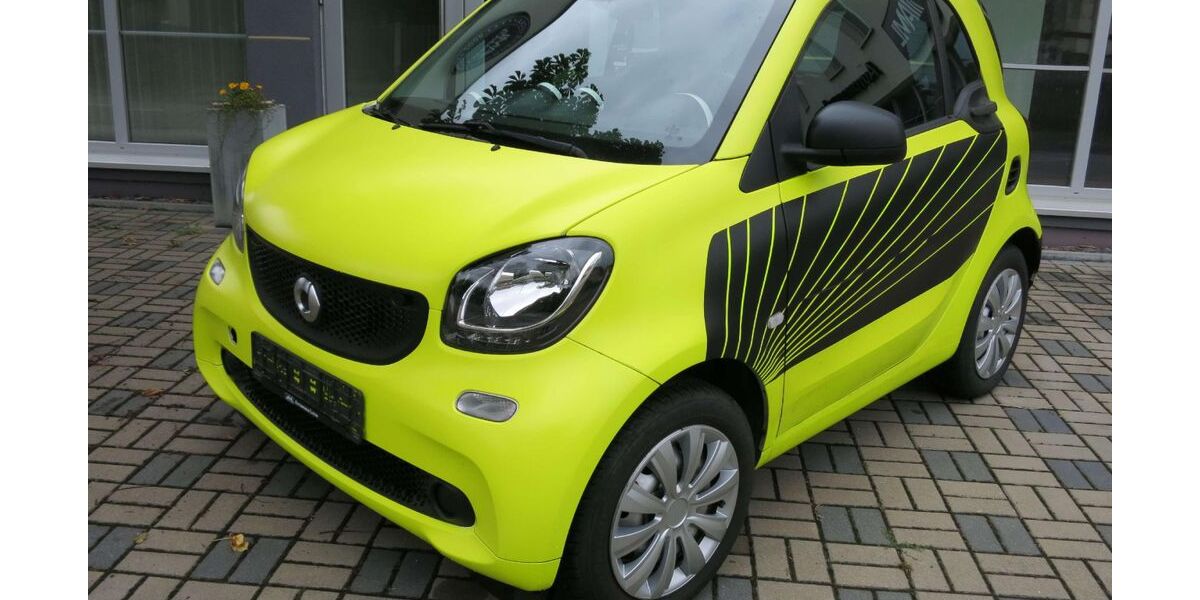 Smart ForTwo 93.000 km 5.990 &euro; Lucka 04613