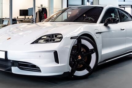 Porsche Taycan 7.900 km 108.800 &euro; Leipzig 04356