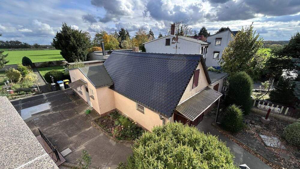 Einfamilienhaus Schkeuditz - 7 Zimmer, 153 m&sup2;, 399.000&euro; | Angebot:25677336