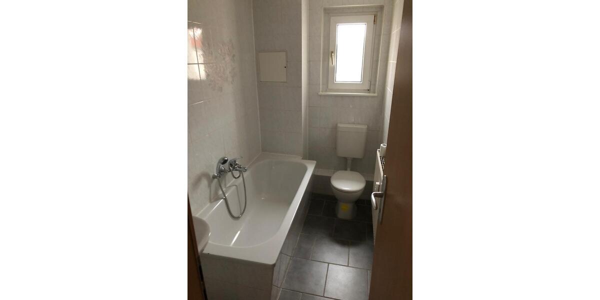 Etagenwohnung Zwenkau - 3 Zimmer, 60 m&sup2;, 460&euro; | Angebot:26263472