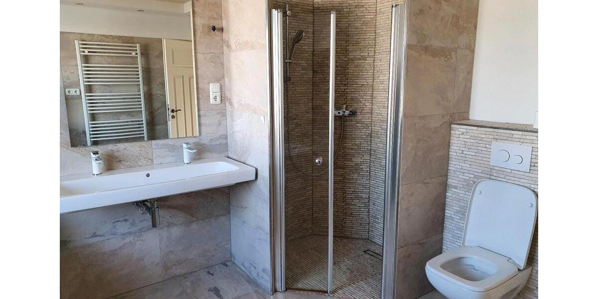 Doppelhaushälfte Leipzig Altwest - 8 Zimmer, 160 m&sup2;, 2.100&euro; | Angebot:26375842
