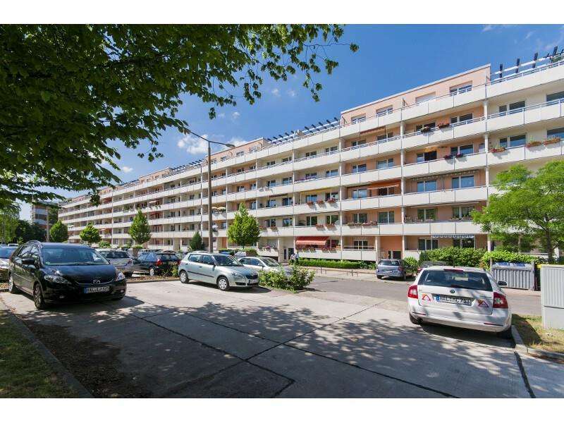 Wohnung zum Mieten in Halle (Saale) 388 € 58.51 m²