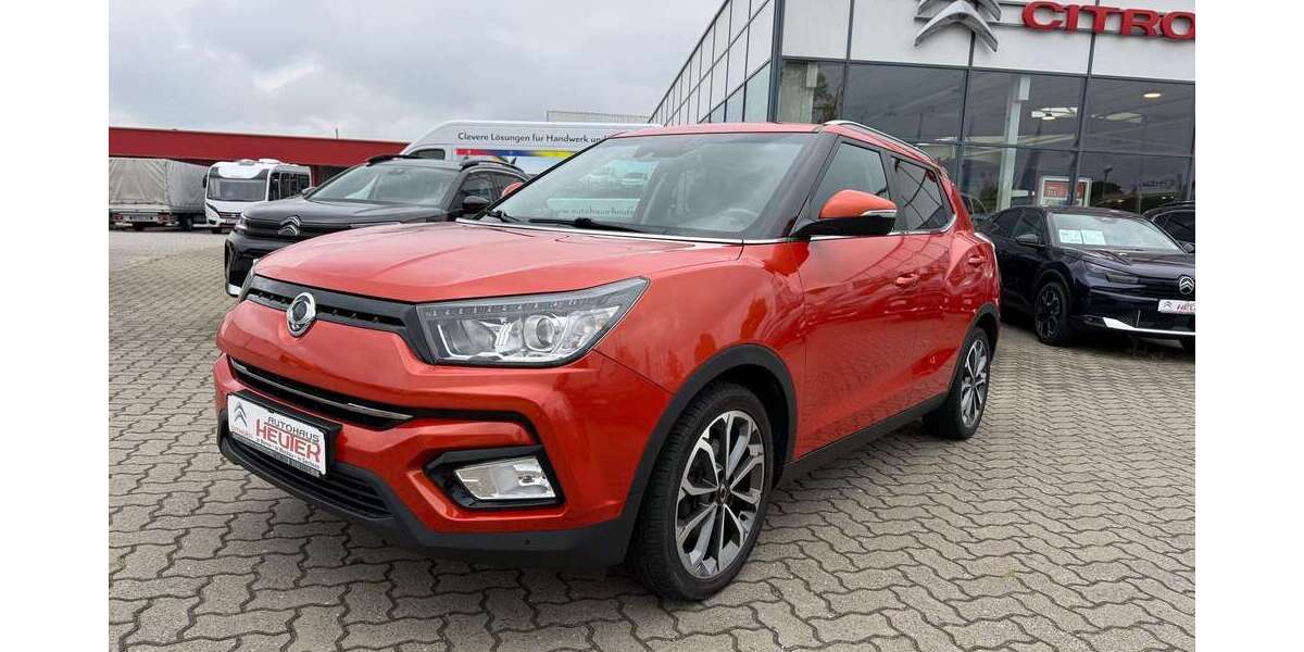 SsangYong Tivoli 81.841 km 11.990 &euro; Borna 04552