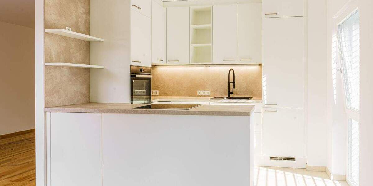 Etagenwohnung Leipzig Zentrum-West - 4 Zimmer, 114 m&sup2;, 2.114&euro; | Angebot:24990867