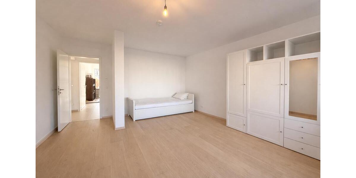 Erdgeschoßwohnung Leipzig Mitte - 4 Zimmer, 125 m&sup2;, 1.690&euro; | Angebot:25418312