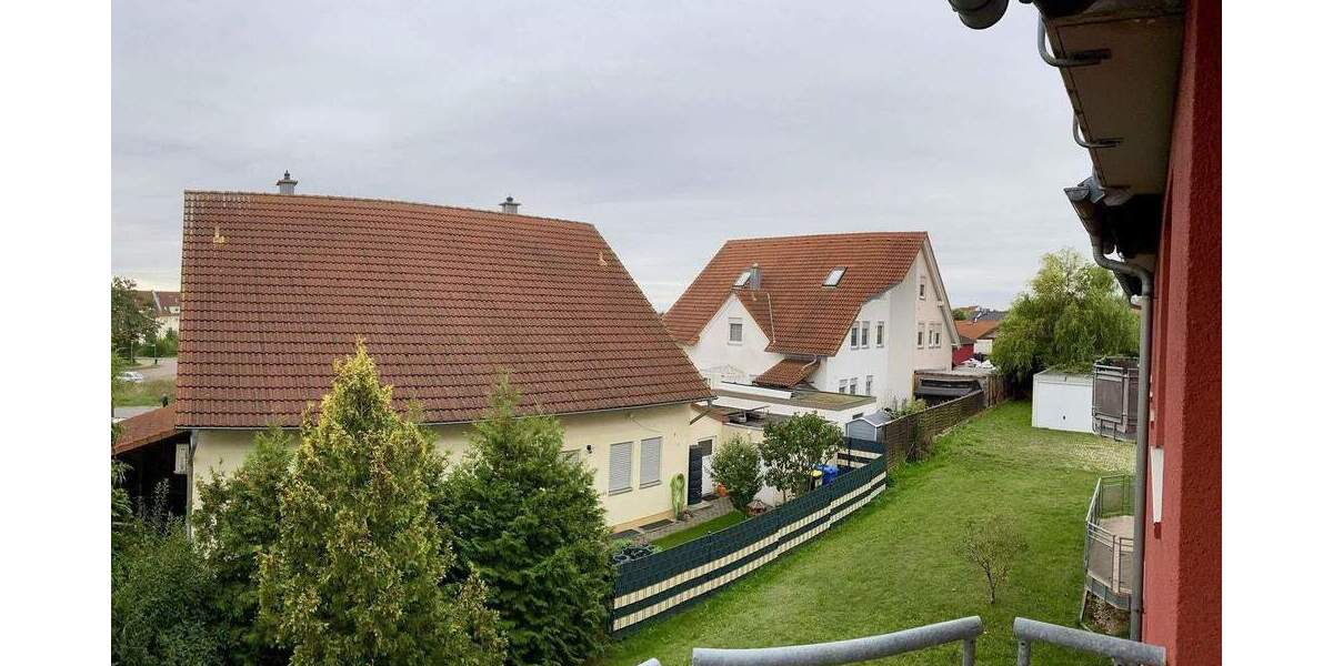 Etagenwohnung Schkopau Ermlitz - 2 Zimmer, 62 m&sup2;, 530&euro; | Angebot:25305155