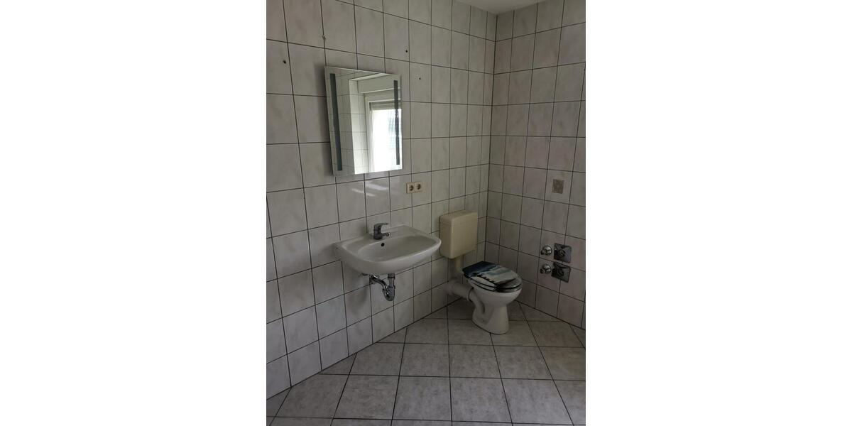 Erdgeschoßwohnung Wurzen - 2 Zimmer, 55 m&sup2;, 330&euro; | Angebot:25444212