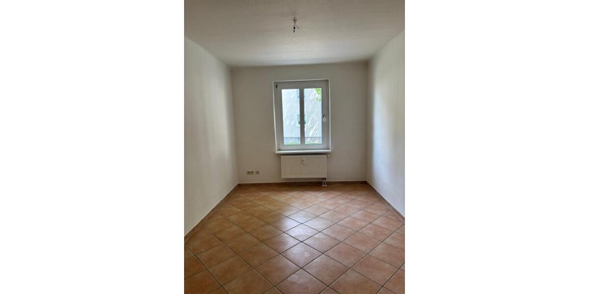 Erdgeschoßwohnung Bad Dürrenberg - 3 Zimmer, 67 m&sup2;, 468&euro; | Angebot:25393543