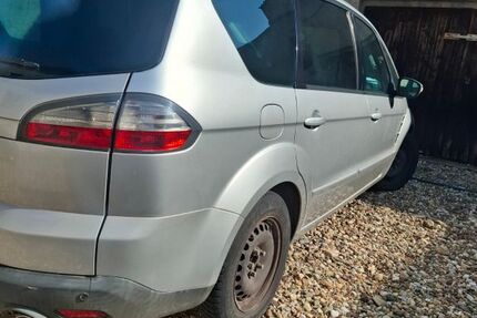 Ford S-Max 203.024 km 5.000 &euro; Merseburg 06217