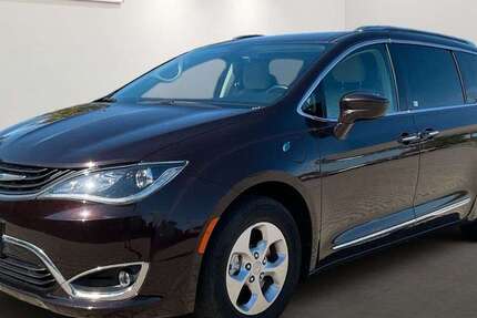 Chrysler Pacifica 45.469 km 21.999 € Sandersdorf-Brehna 06796