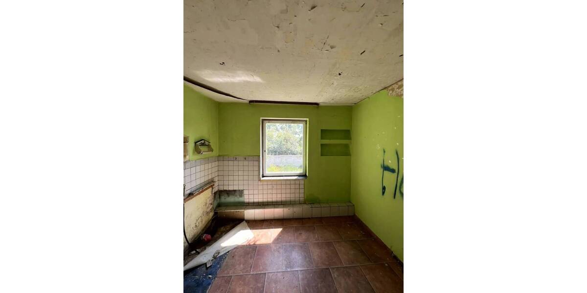 Einfamilienhaus Kabelsketal Dieskau - 4 Zimmer, 135 m&sup2;, 110.000&euro; | Angebot:25668008