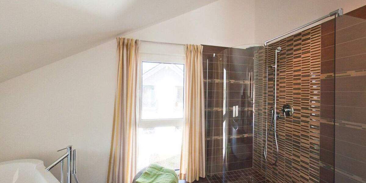 Einfamilienhaus Eilenburg - 5 Zimmer, 172 m&sup2;, 354.999&euro; | Angebot:25749729