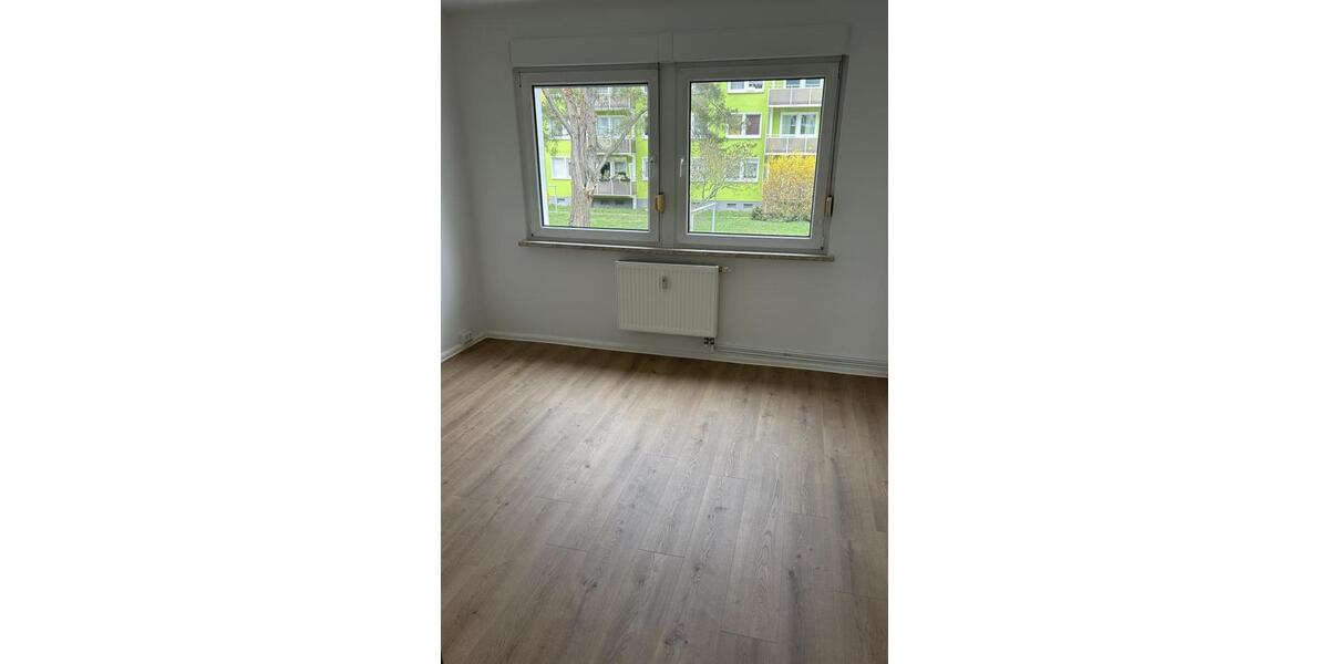 Erdgeschoßwohnung Bad Dürrenberg - 3 Zimmer, 61 m&sup2;, 351&euro; | Angebot:26058628