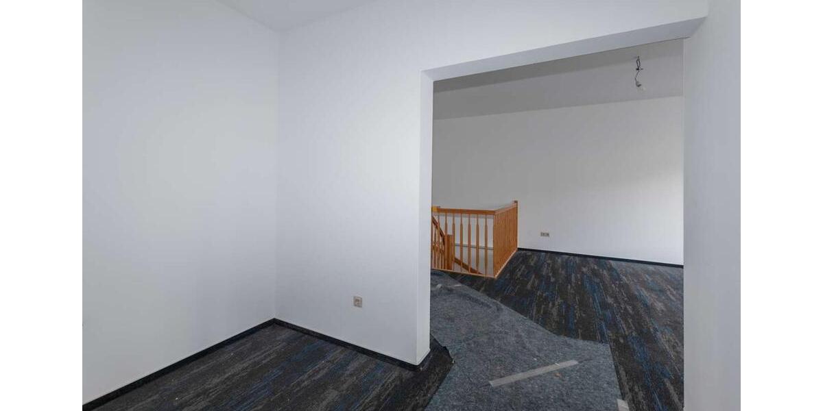 Erdgeschoßwohnung Leipzig Paunsdorf - 4 Zimmer, 100 m&sup2;, 1.070&euro; | Angebot:25428644