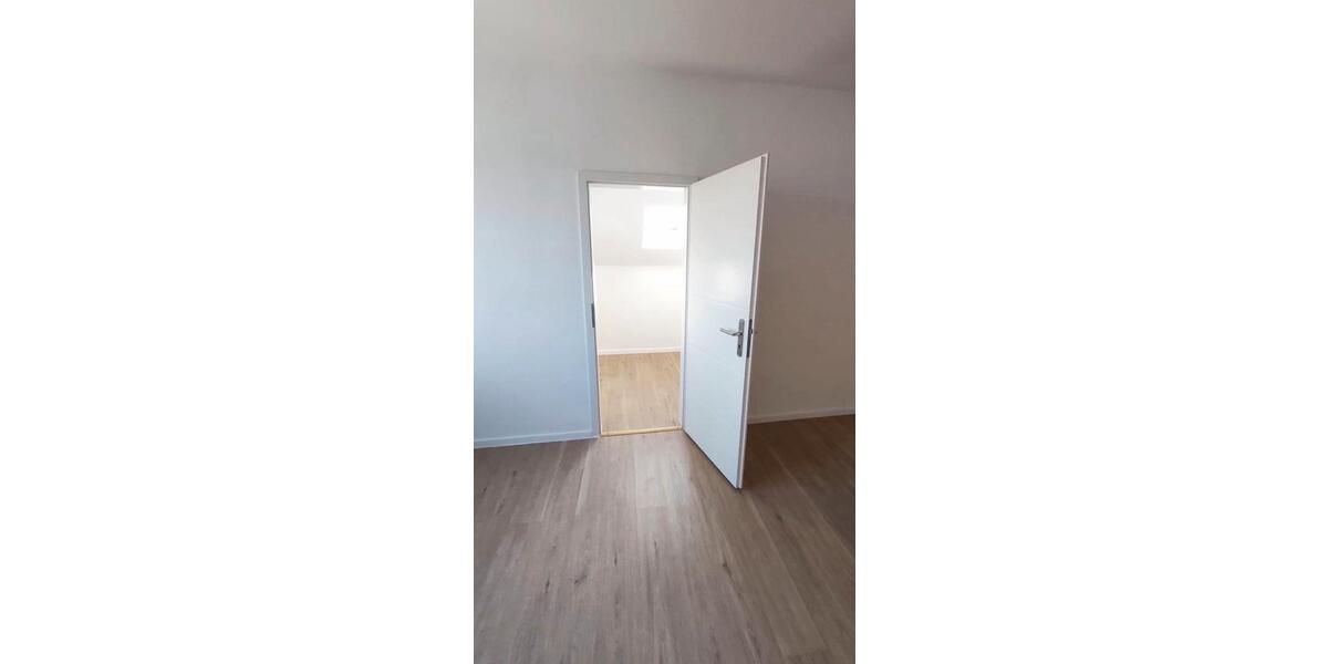 Dachgeschoßwohnung Eilenburg - 2.5 Zimmer, 78 m&sup2;, 750&euro; | Angebot:26312735