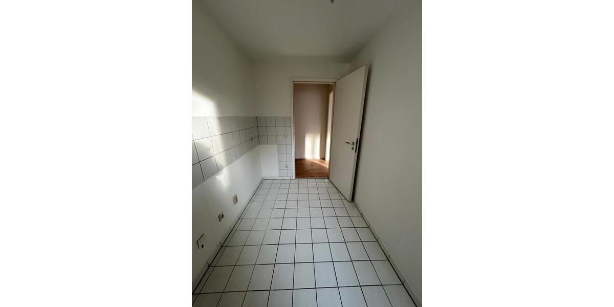 Etagenwohnung Markkleeberg - 2 Zimmer, 66 m&sup2;, 700&euro; | Angebot:25751124