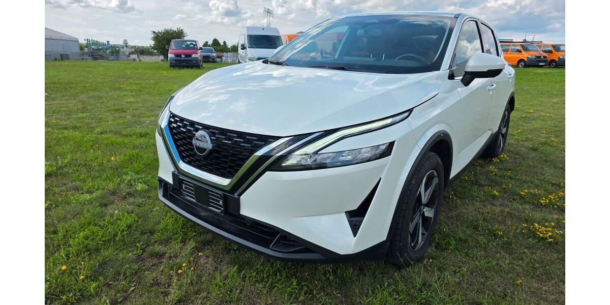 Nissan Qashqai 25.720 km 22.880 &euro; Leipzig 04318