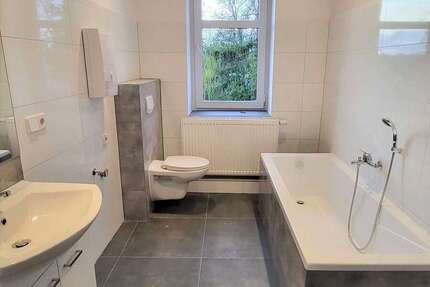 Wohnung Zwenkau - 4 Zimmer, 72 m&sup2;, 630&euro; | Angebot:26420077
